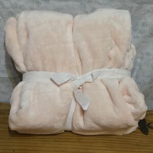Soft Pink Plush Blanket- NWT